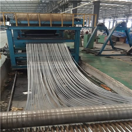 山東鋼絲繩提升帶生產廠家-橡膠帶輸送帶廠家-中康生產